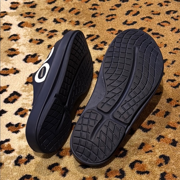 OOFOS OOahh Slide - Picture 6 of 6